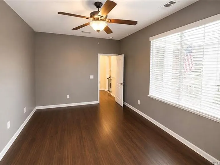 28645 Ashington Ct — Photo 8