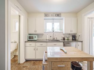 23 Berwick Rd, Longmeadow, MA 01106