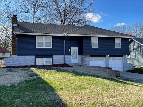 12506 Winchester Ave, Grandview, MO 64030