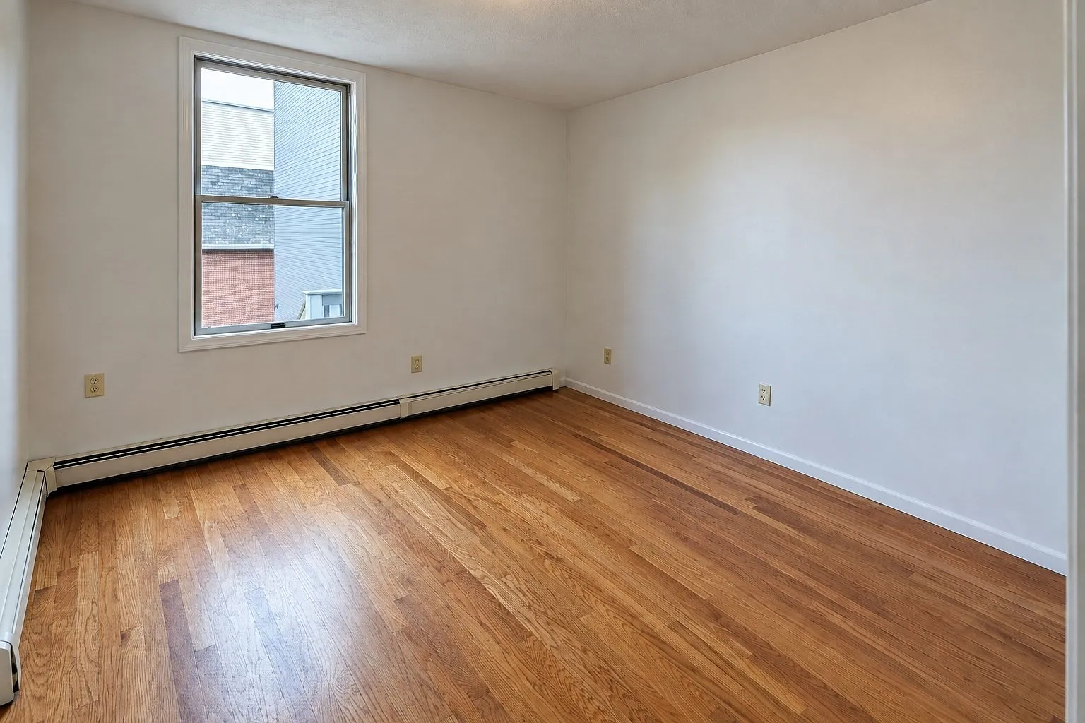 2 bed, 1.0 bath, 1200 sqft, $3,500 — Photo 4