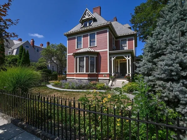 97 Madison St, New Bedford, MA 02740