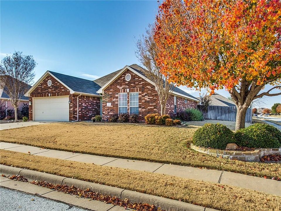 1st image of 325 Angela Dr