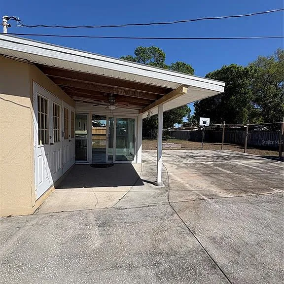 218 Lewis Blvd SE — Photo 1