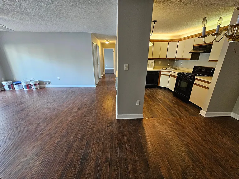 32 Holly Ct #32 — Photo 13