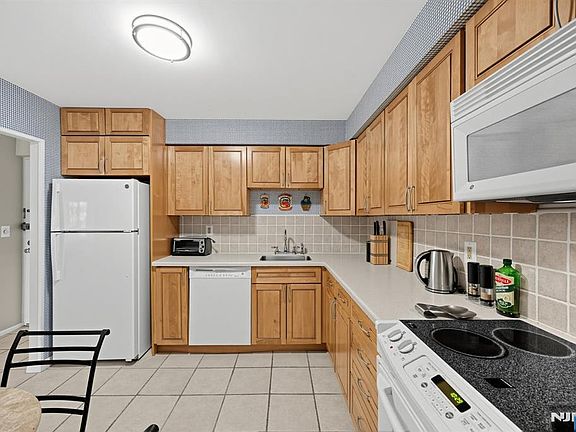 4th image of 18 Prospect Street