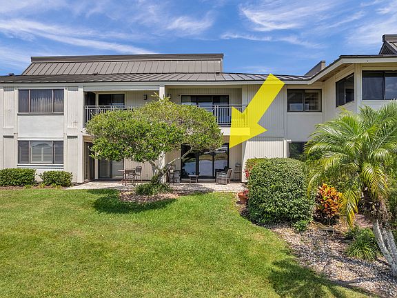 2nd image of 29200 Bay Hollow Dr
