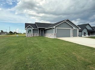 5538 W 42nd St S, Wichita, KS 67215