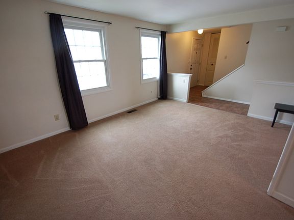 5th image of 9542 Copper Creek Ct