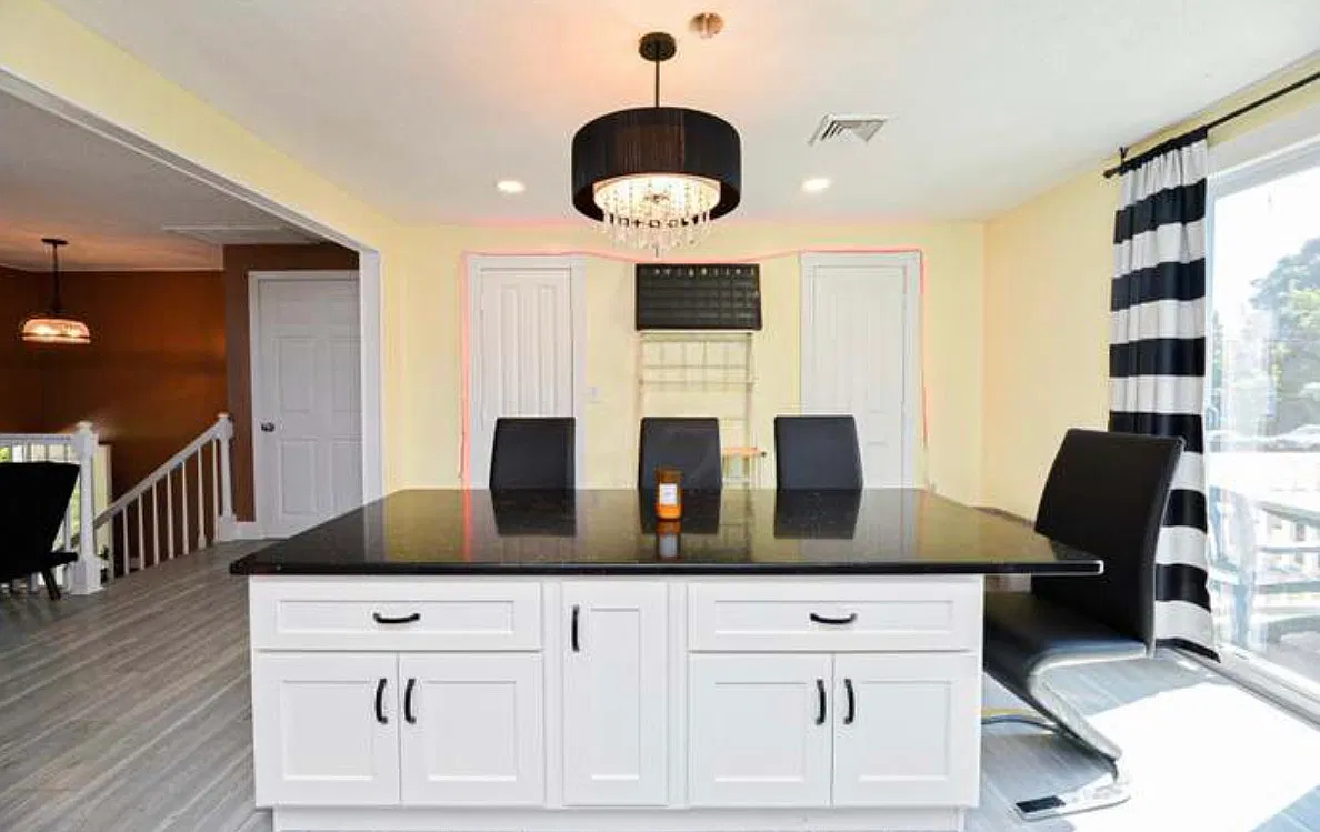 2 bed, 1.5 bath, $2,300 — Photo 1