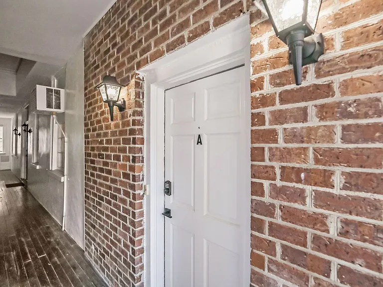 King and Co Charleston — Photo 20