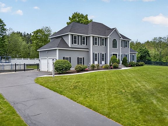 2nd image of 1 Fairbanks Ln