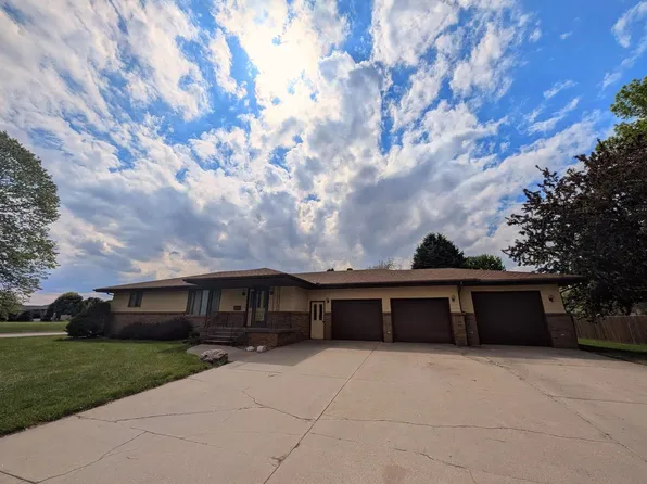 285 1st Ave, Shelby, NE 68662