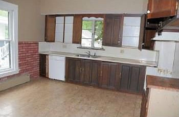 4th image of 168 Monhagen Ave