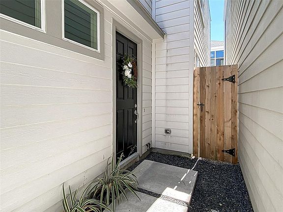 4th image of 8819 Hollister Pine Ct
