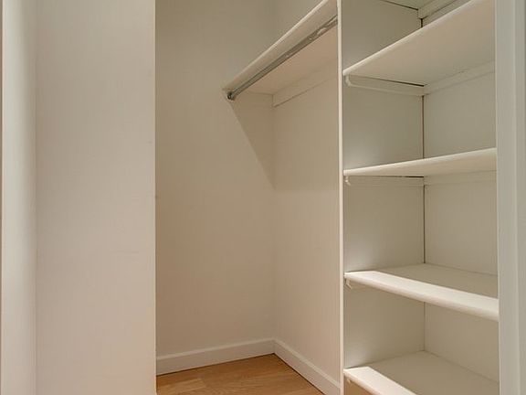 5th image of 37 Wall St APT 16J