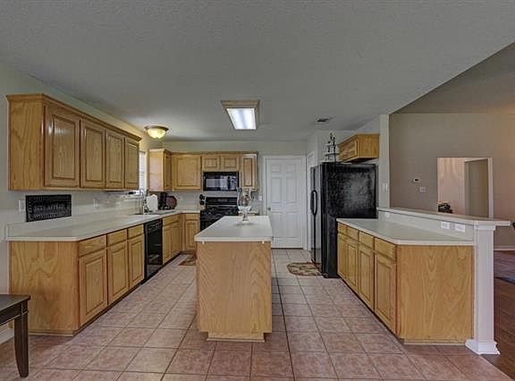 5th image of 5703 Longhorn Ln