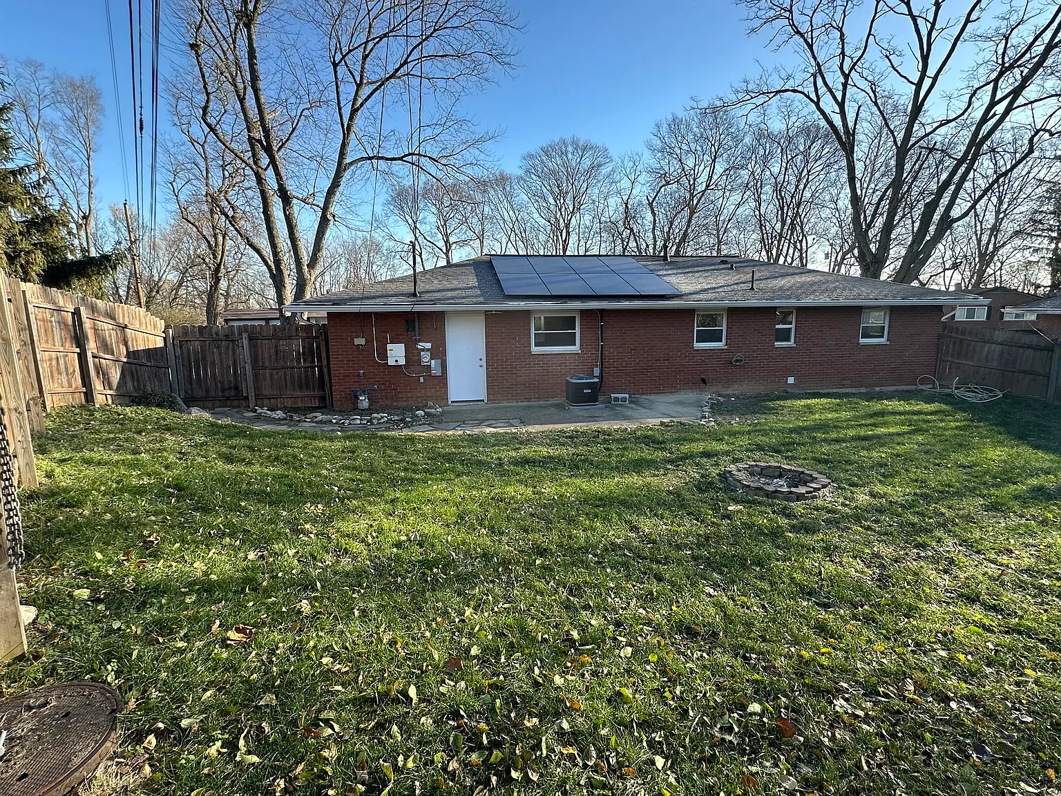 3 bed, 1.5 bath, 1000 sqft, $1,700 — Photo 4