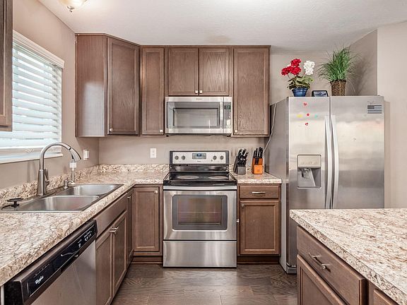 5th image of 8212 Royal Elm Dr
