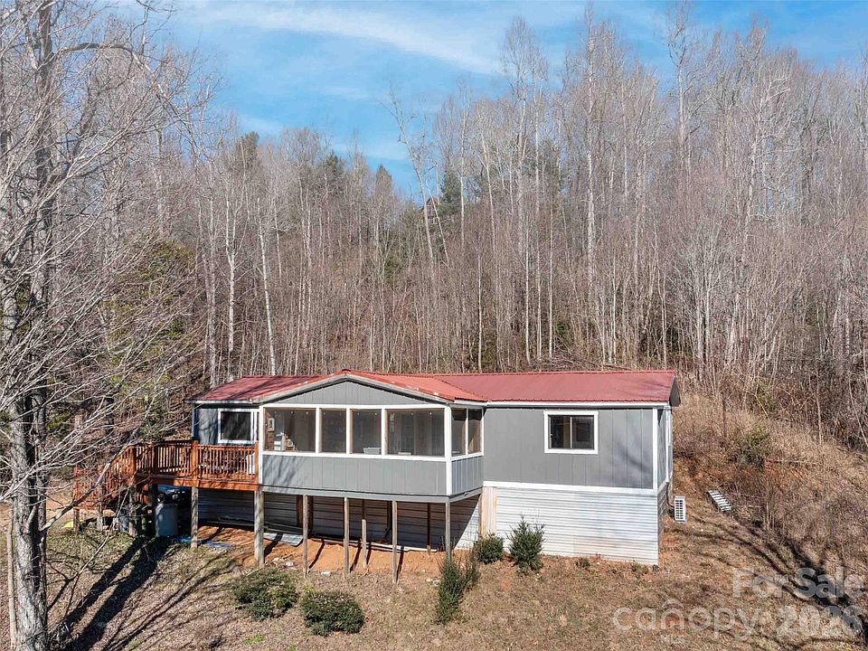 1st image of 124 Cozy Cove Ln
