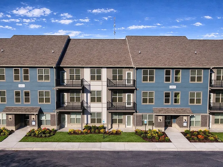 Founders Pointe Apartments — Photo 56