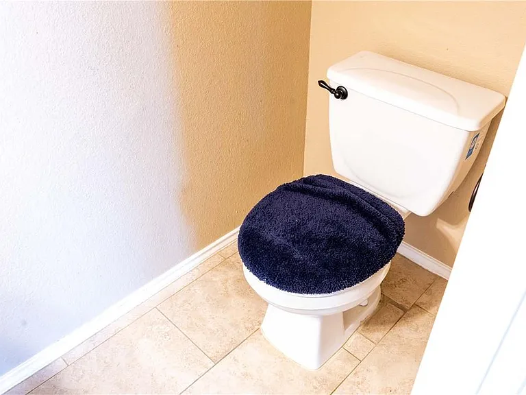 1608 Diana Dr — Photo 34