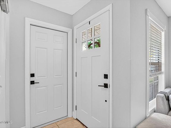 5th image of 1111 Woodsmere Pkwy