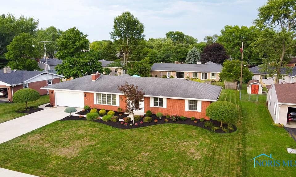 1st image of 619 Lincolnshire Ln