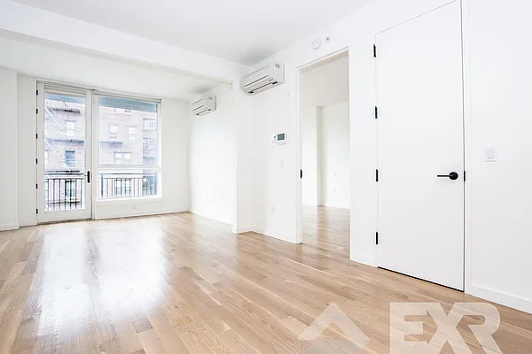 Rented by EXR | media 5