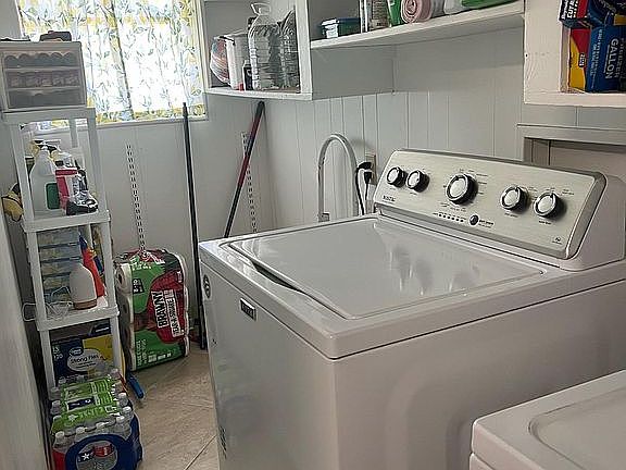 5th image of 2100 Orchid St