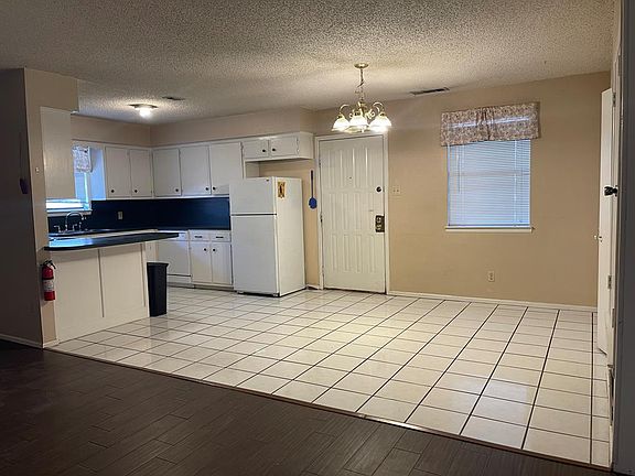 4th image of 6821 Ector Ave