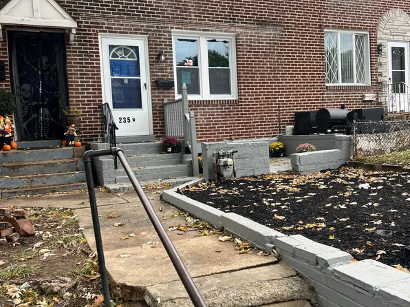 235 W 22nd St, Chester, PA 19013