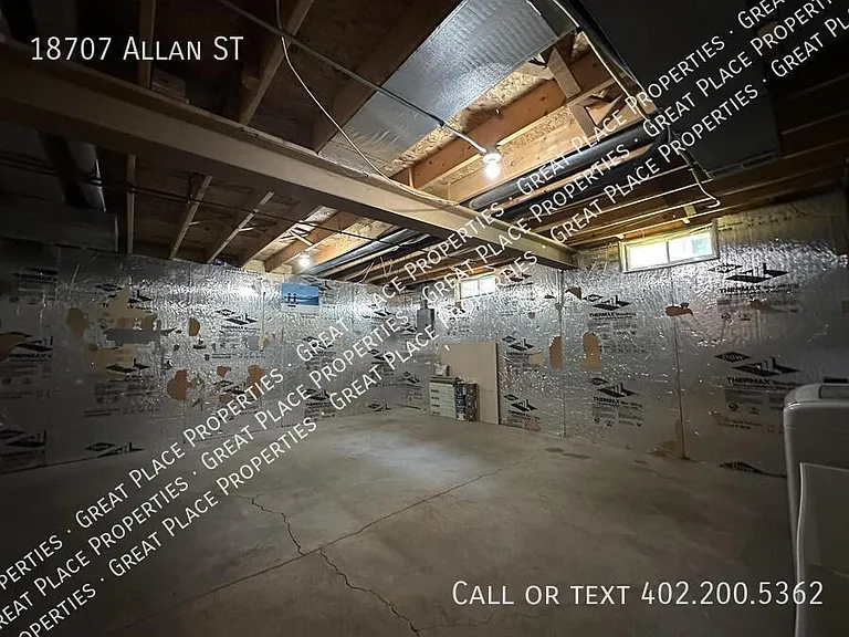 18707 Allan St — Photo 28