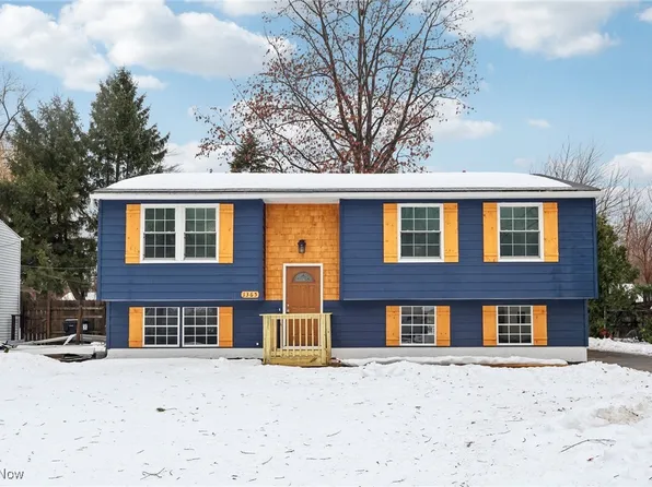 1365 Argyle Dr, Madison, OH 44057