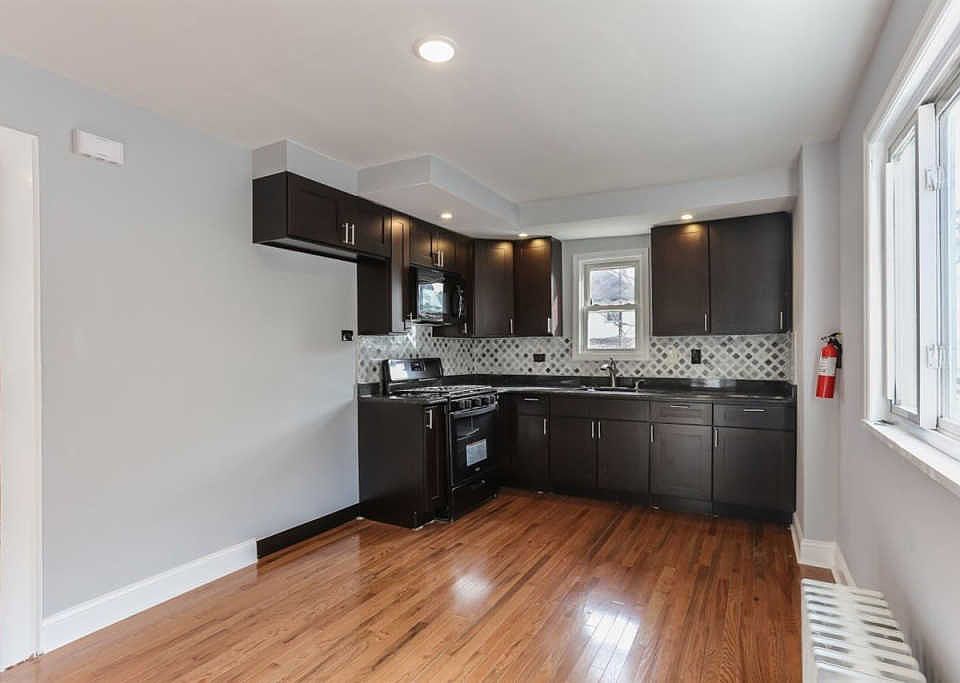 1st image of 124 Garden Ave