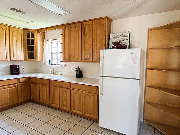 5th image of 11715 Cherry Point Dr