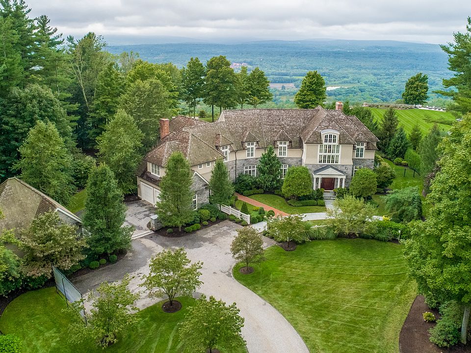 385 Deercliff Rd, Avon, CT 06001 Zillow
