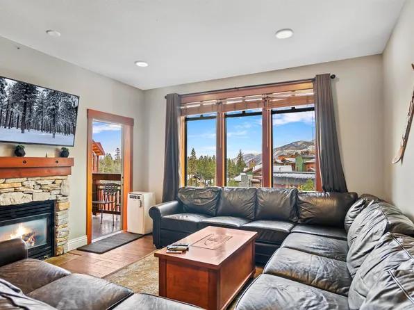 100 Canyon Blvd #3419, Mammoth Lakes, CA 93546
