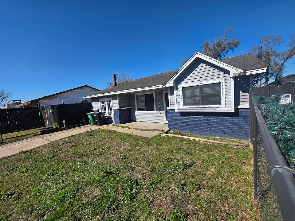 13501 Topeka St #B