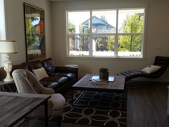 4th image of 310 Hatchery Ln
