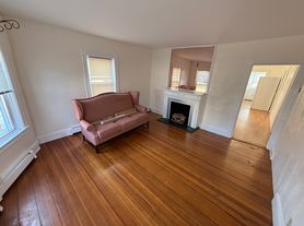 1172 N Main St, Providence, RI