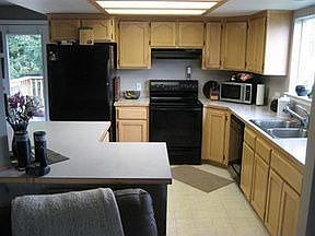 3rd image of 19903 Hill Vue Pl