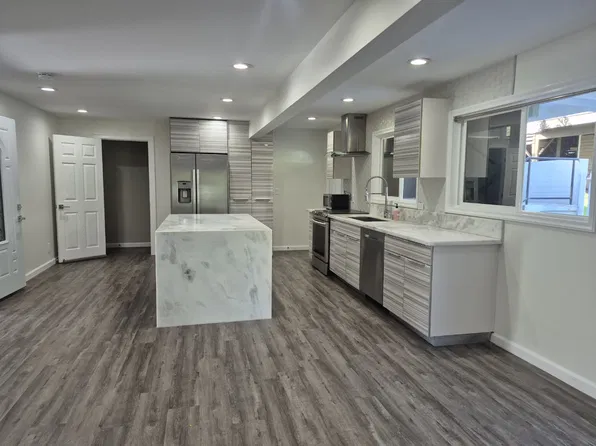 3634 Kumuone St, Honolulu, HI 96822