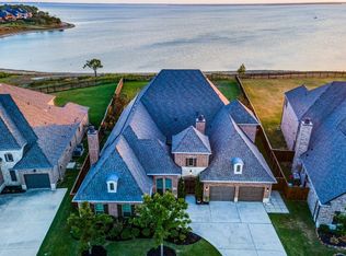 8100 Castlebridge, Roanoke, TX 75056