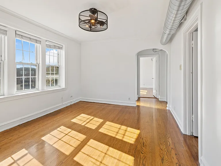 3050 W Cornelia Ave #3 — Photo 6