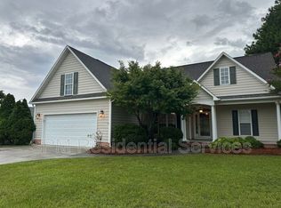1100 Sloop Point Loop Rd, Hampstead, NC 28443