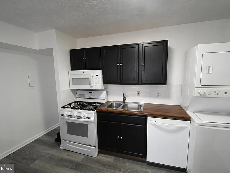 8459 Greenbelt Rd #201 — Photo 14
