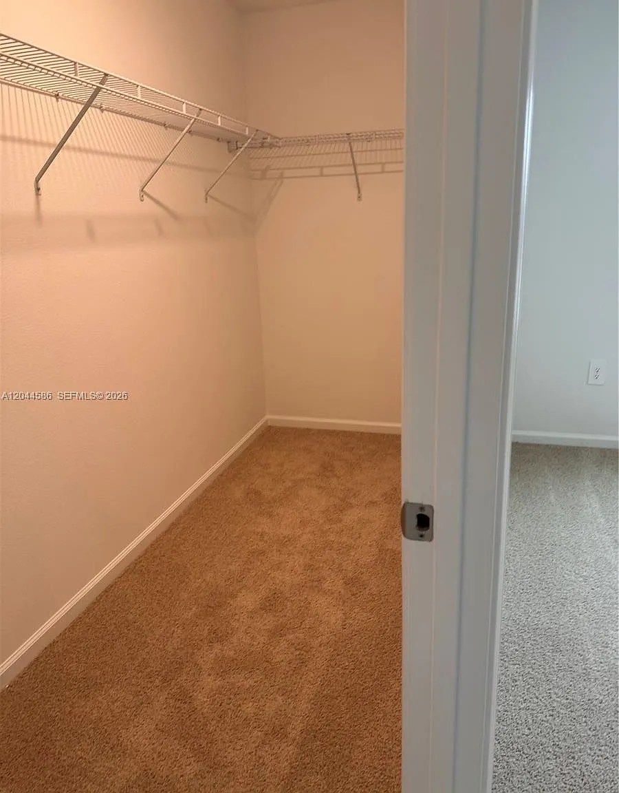3 bed, 2.5 bath, $1,900 — Photo 4