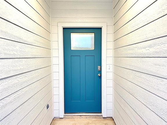 4th image of 1503 Coredlia Ct