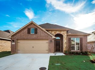 1018 Montrose Ave, Gainesville, TX 76240