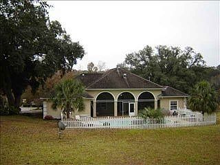 2nd image of 900 Summerbrooke Dr